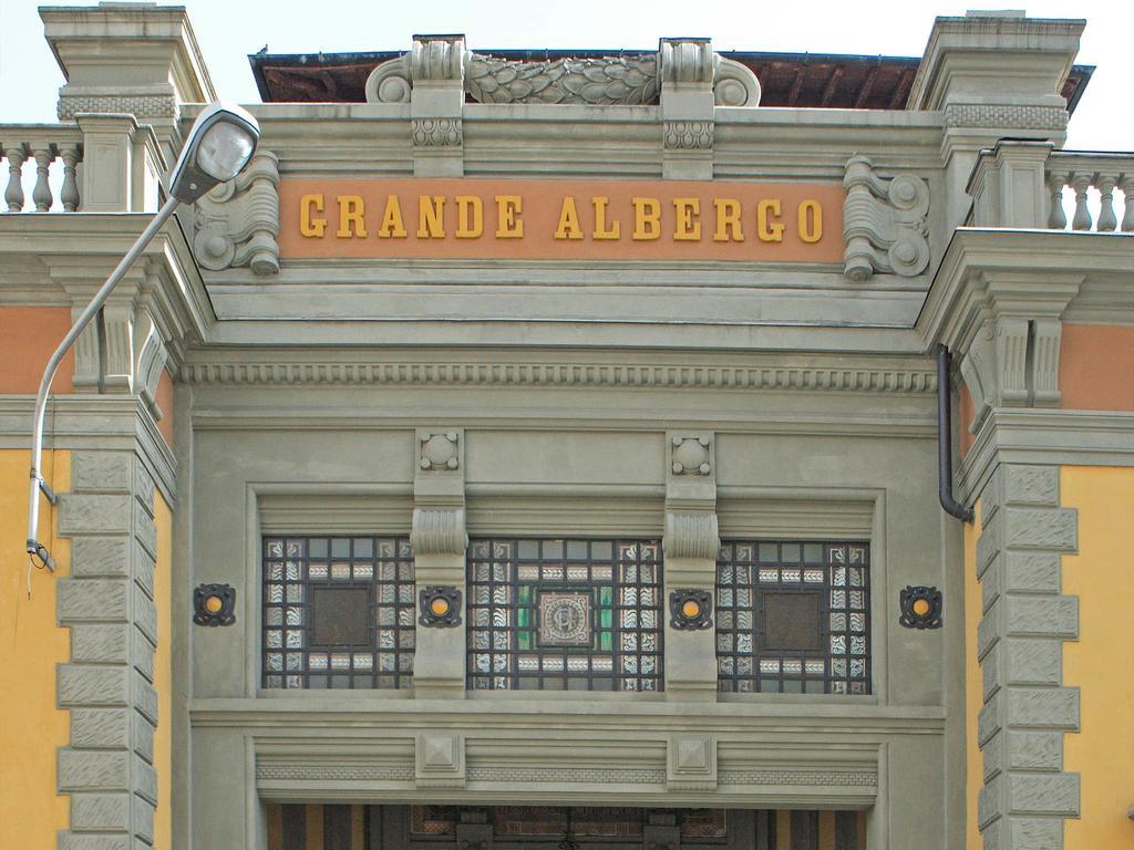 Grand Hotel & La Pace Spa 몬테카티니테르메 외부 사진